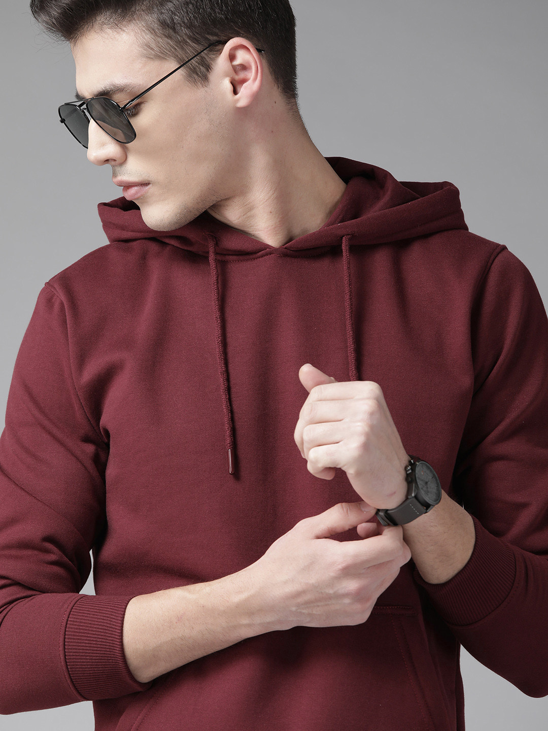Roadster Men Maroon Solid Hooded Sweatshirt