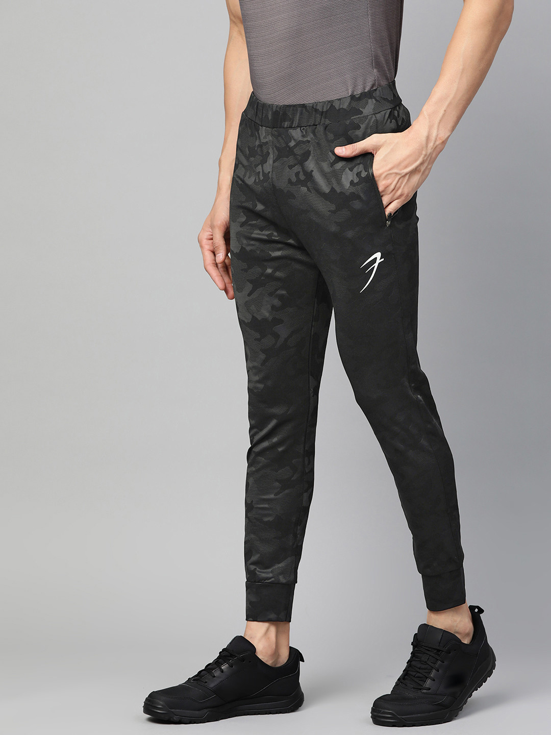 Fuaark Men Black & Charcoal Grey Slim Fit Camouflage Printed Training Joggers