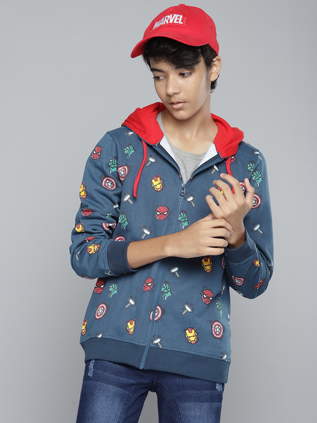 YK Marvel Boys Navy Blue & Red Avengers Captain America Print Hooded Sweatshirt