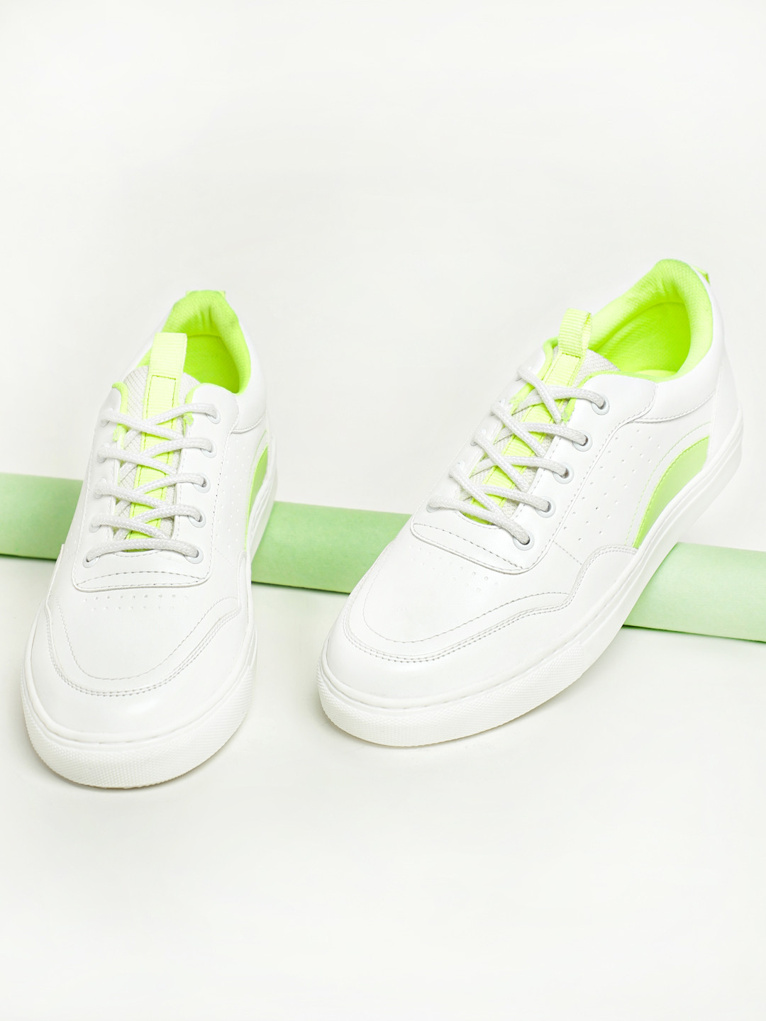 HIGHLANDER Men Colourblocked Lace-up Sneakers