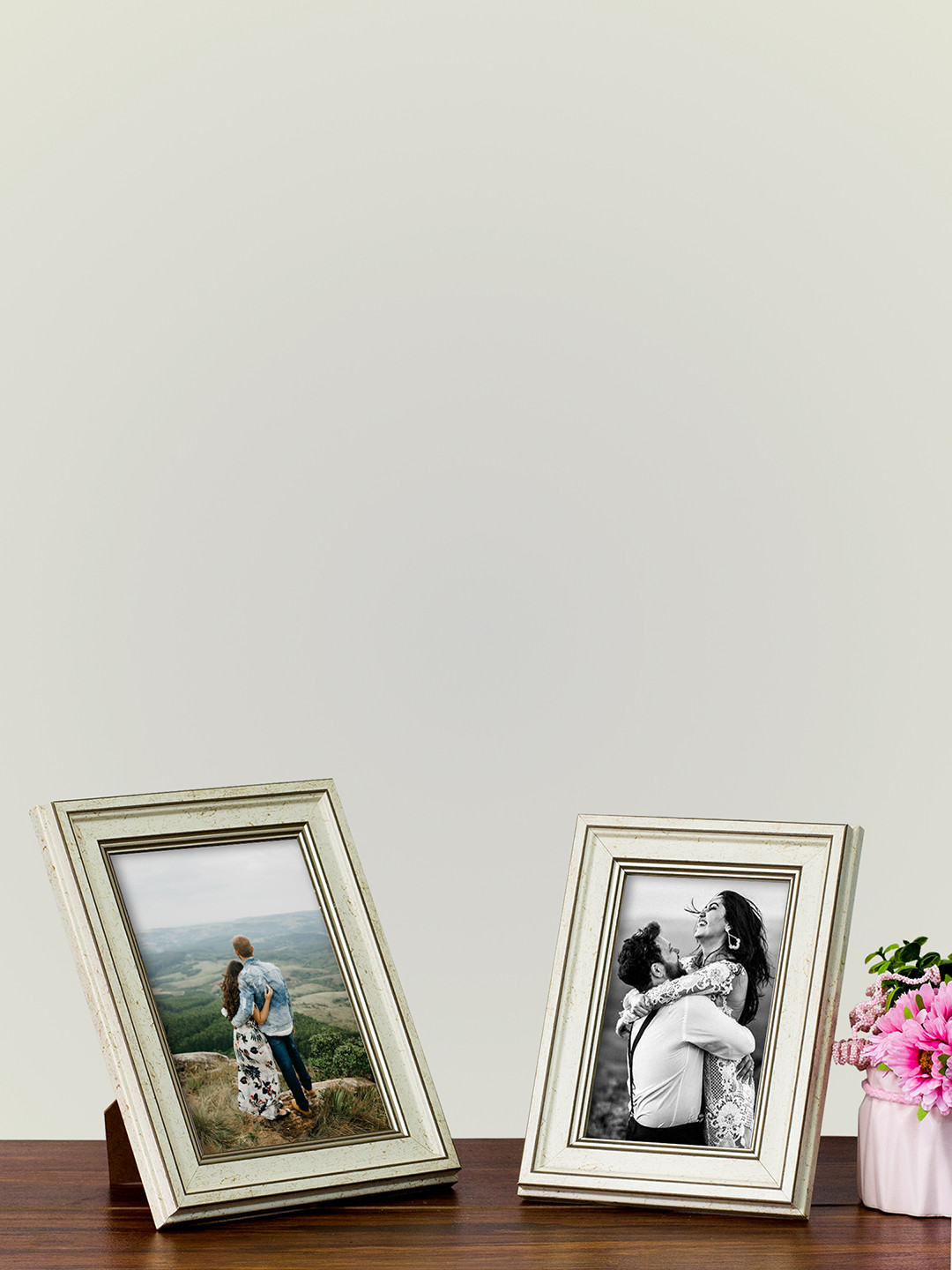 Art Street Set Of 2 Silver-Toned Solid Table-Top Photo Frames