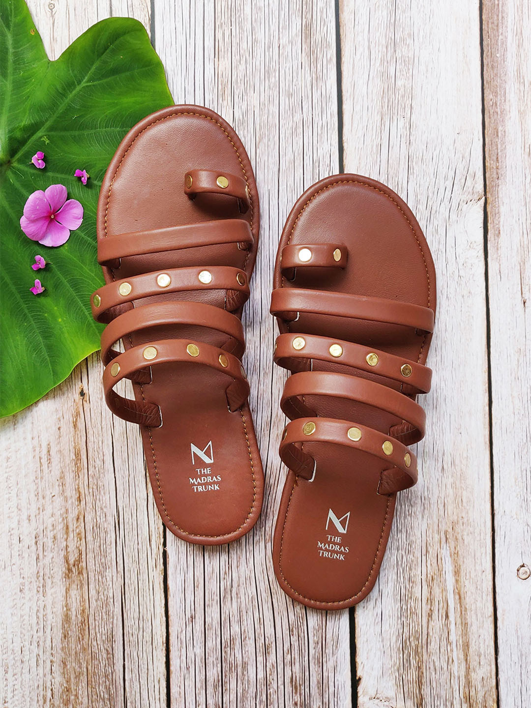 THE MADRAS TRUNK Women Brown & Gold-Toned Solid Embellished Leather Open Toe Flats