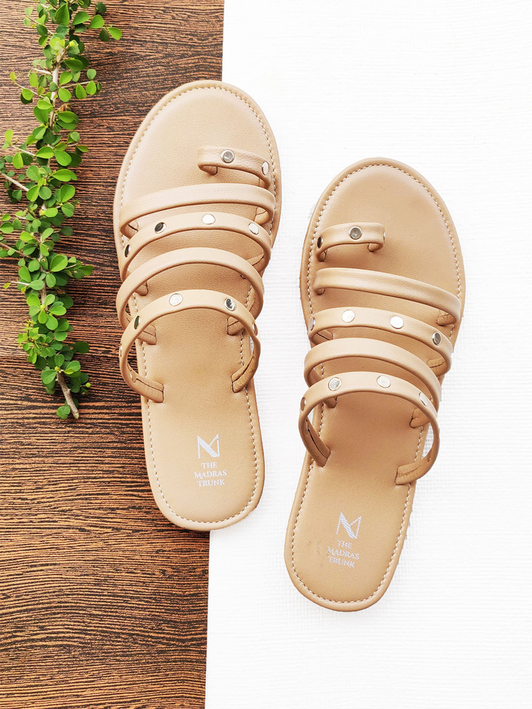THE MADRAS TRUNK Women Beige Solid Leather Open Toe Flats