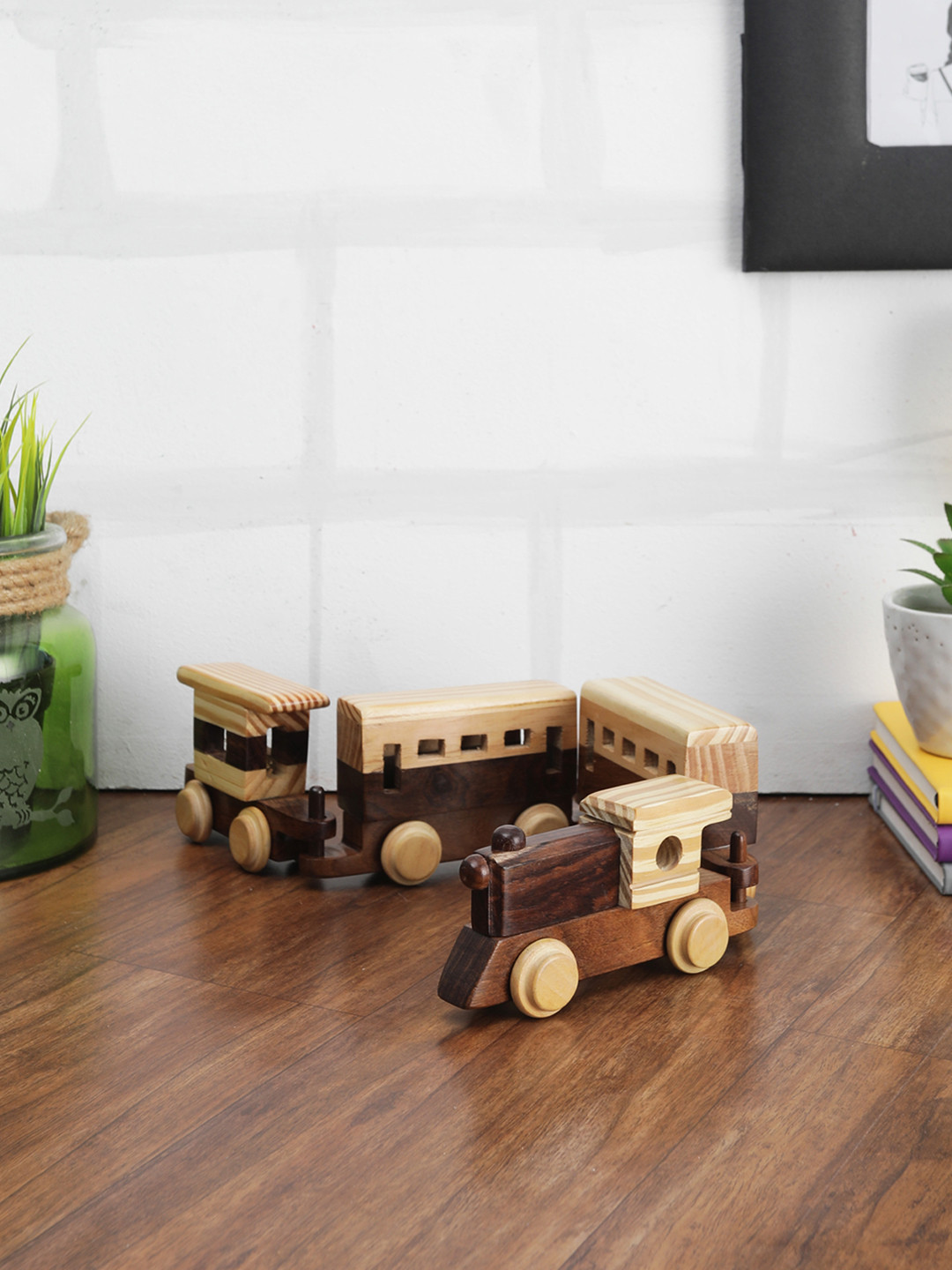 VarEesha Train Brown Wood Natural Living Room Hand Made Tiny Showpiece - 3.5 Inches