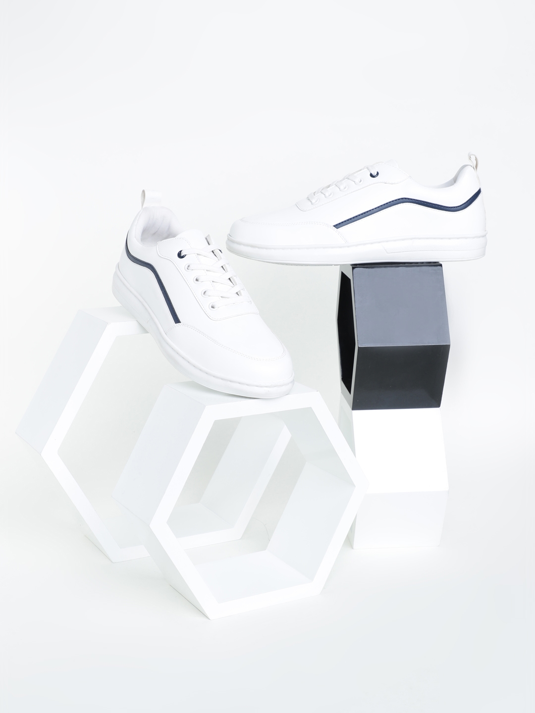 Our Legacy Highlander Collapse Leather White Low Top Sneakers - Sneak in  Peace-megaelearning.vn