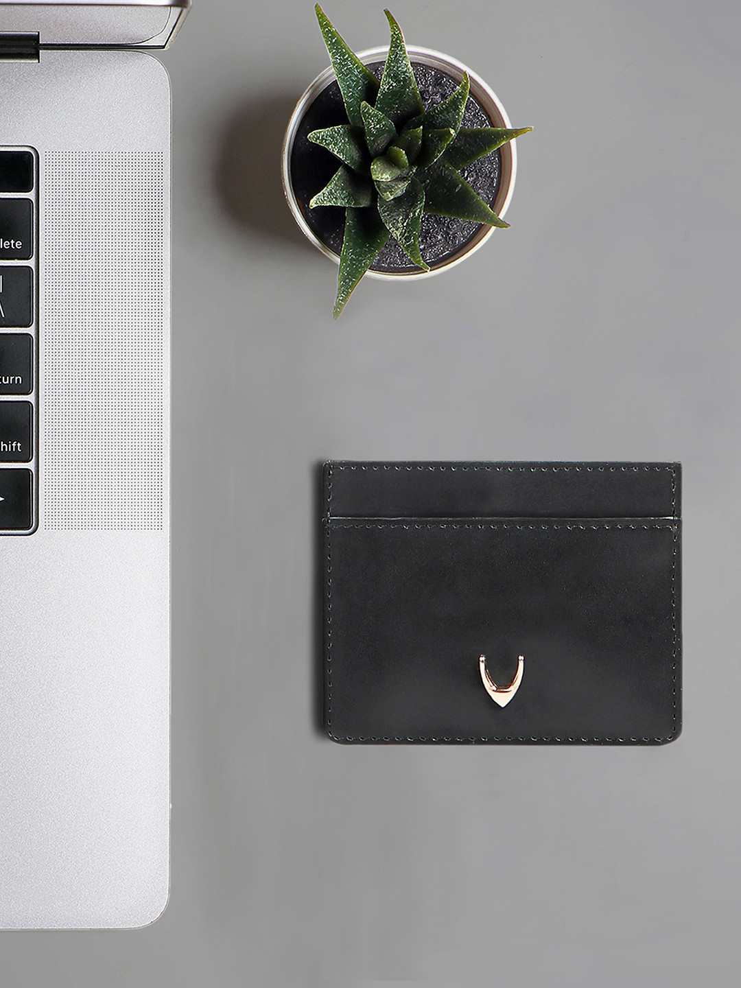 Hidesign Ee 328-Ch Black Leather Card Holder