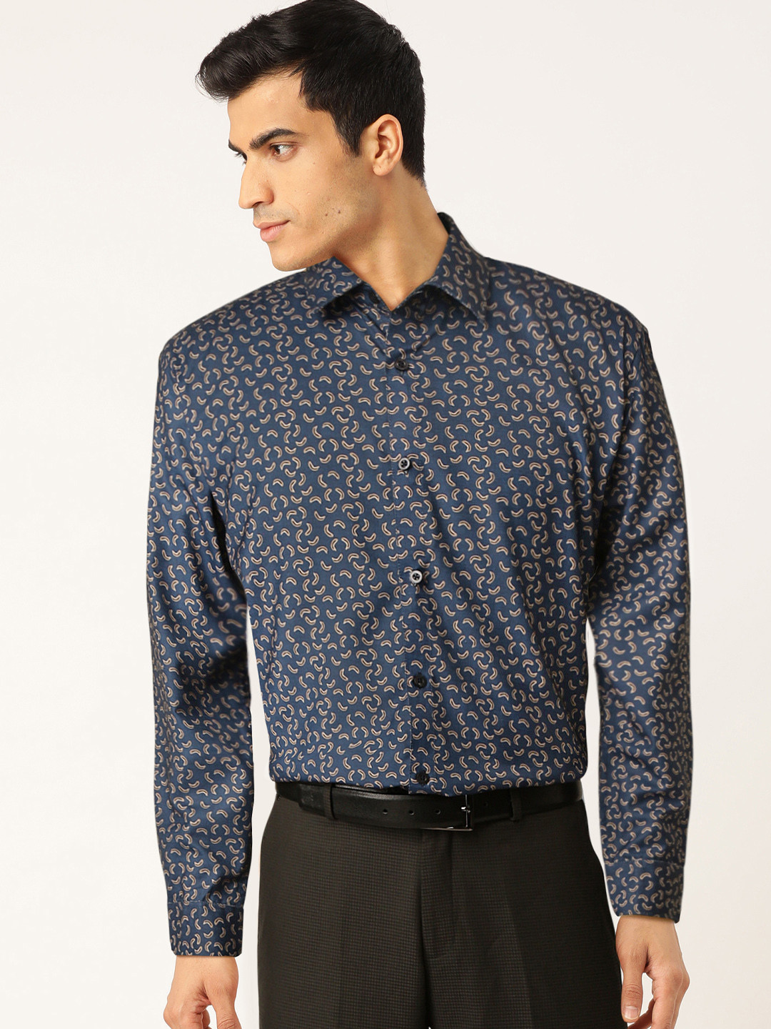 JAINISH Men Navy Blue & Beige Classic Slim Fit Printed Smart Casual Shirt