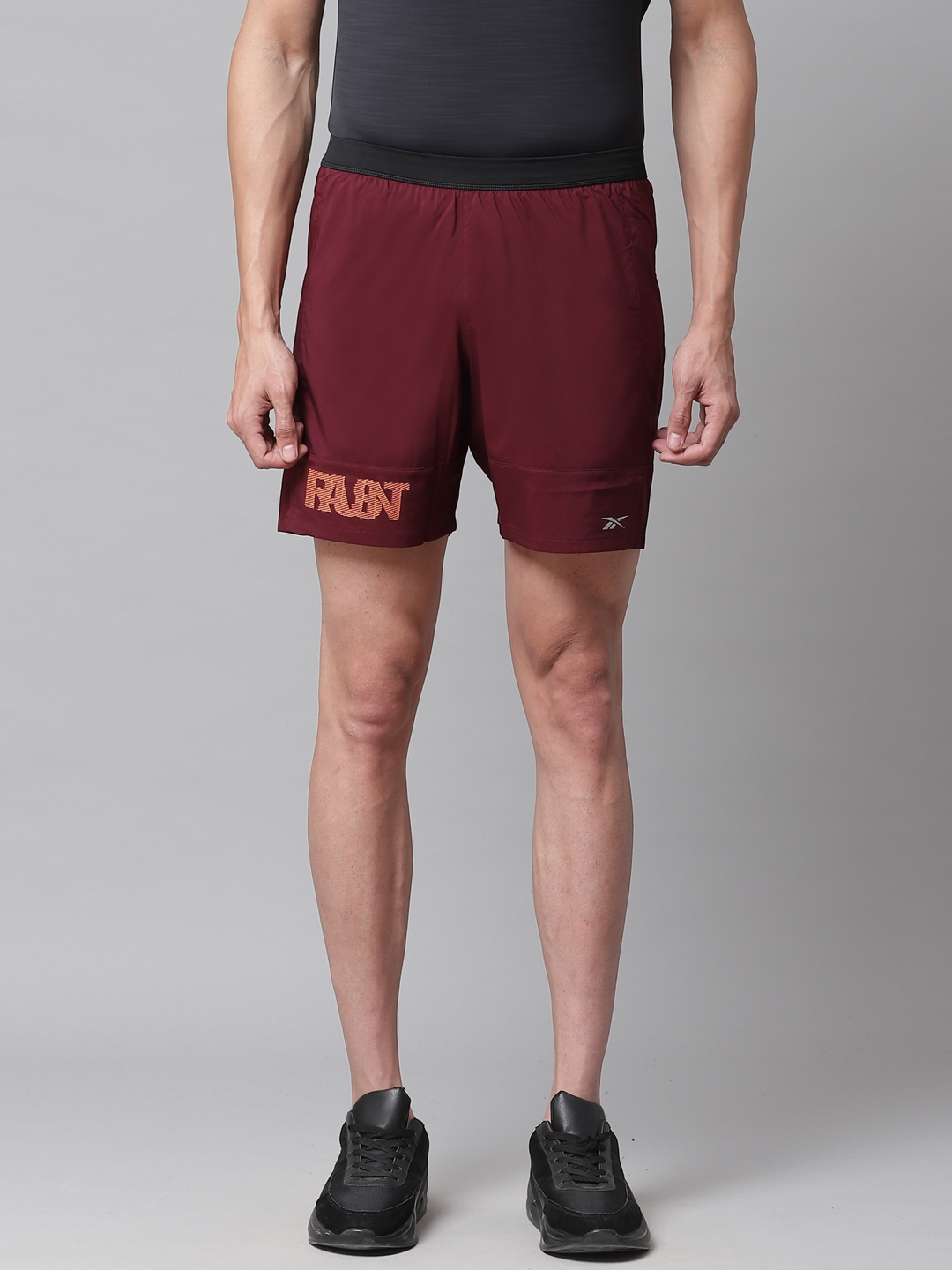 Reebok Men Maroon Solid Running Essentials 7 Inch Shorts