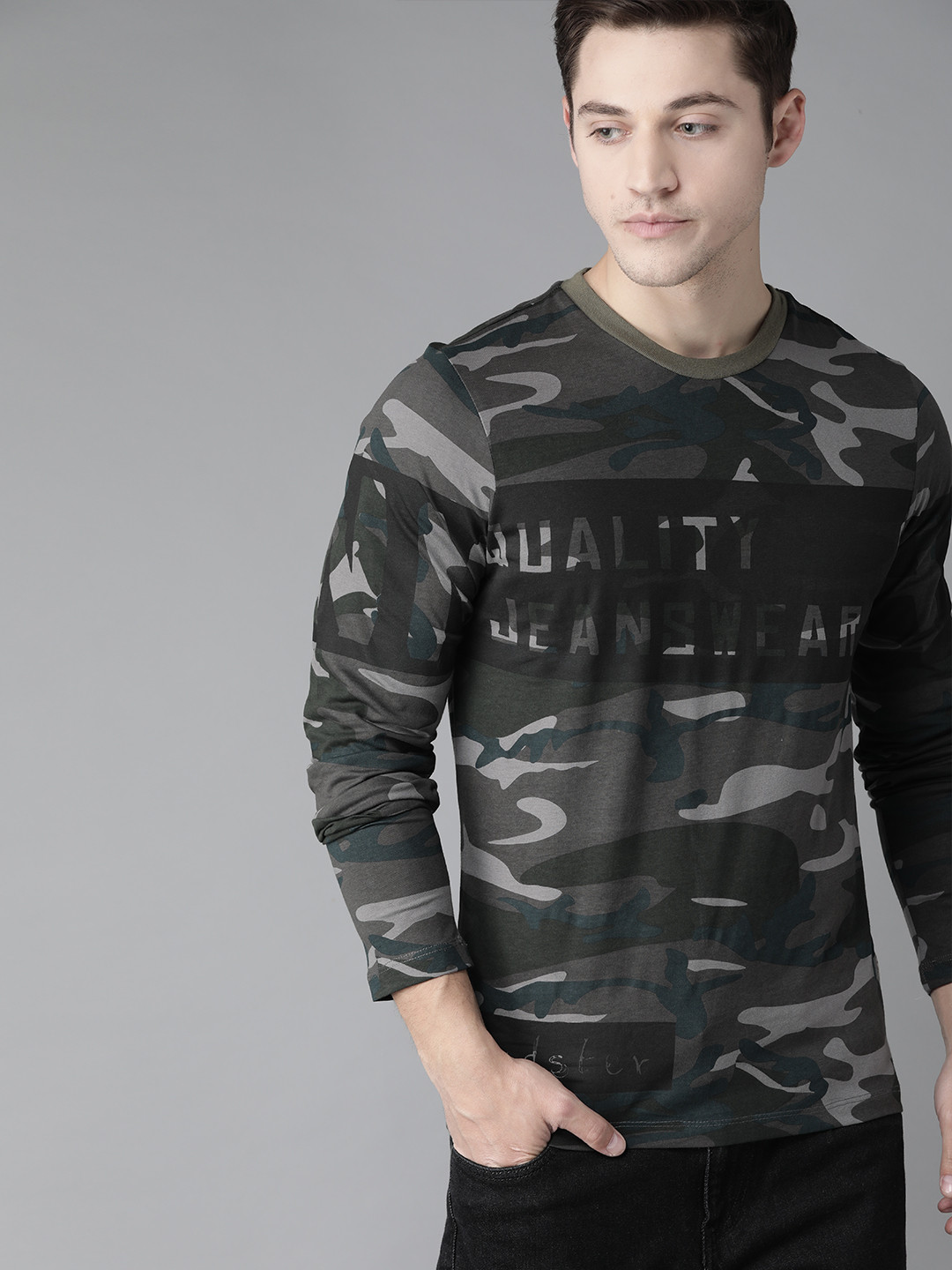 Roadster Men Charcoal Grey  Cotton Printed Round Neck T-shirt