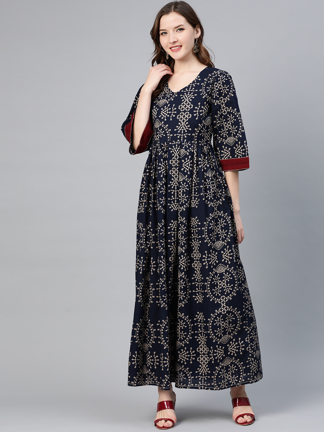 Idalia Women Navy Blue & Off-White Printed Maxi Dress