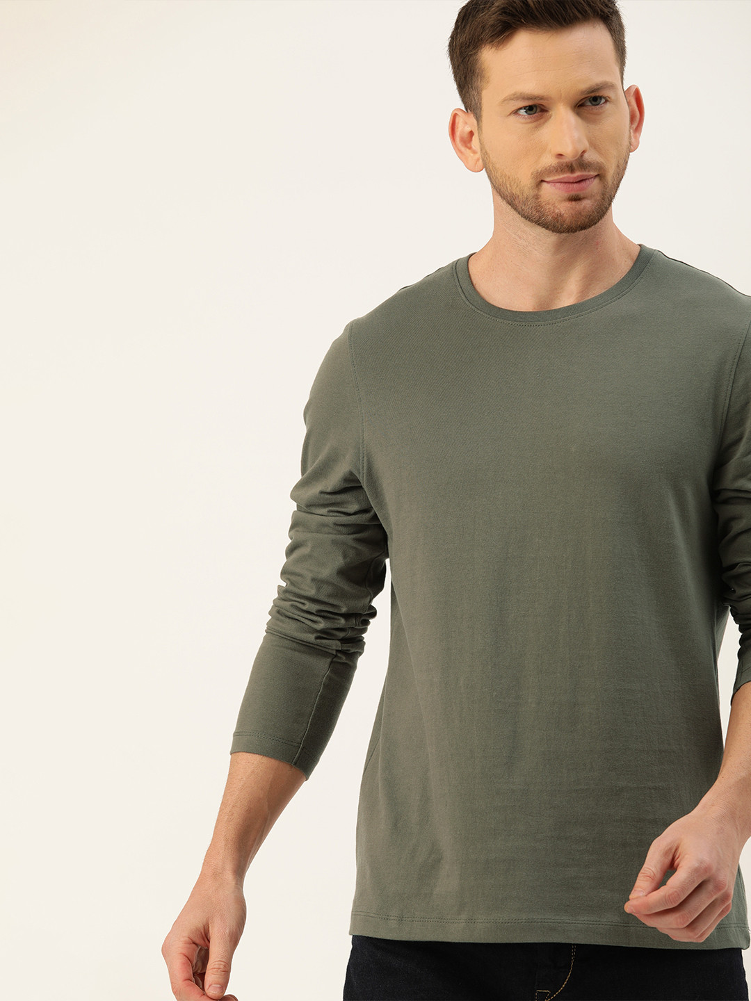 INVICTUS Men Olive Green Anti Microbial Solid Round Neck Pure Cotton T-shirt