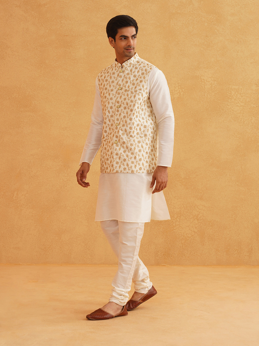 SOJANYA Men Off-White & Golden Solid Kurta & Churidar with Embroidered Nehru Jacket