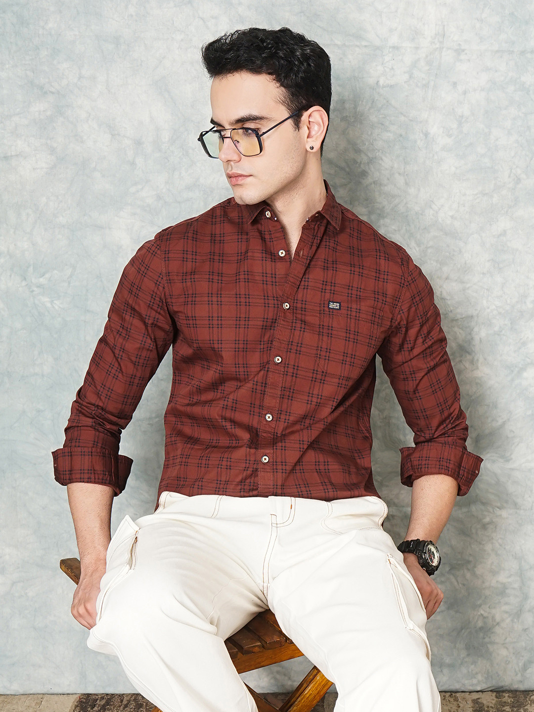 The Indian Garage Co Men Maroon & Black Slim Fit Checked Casual Shirt