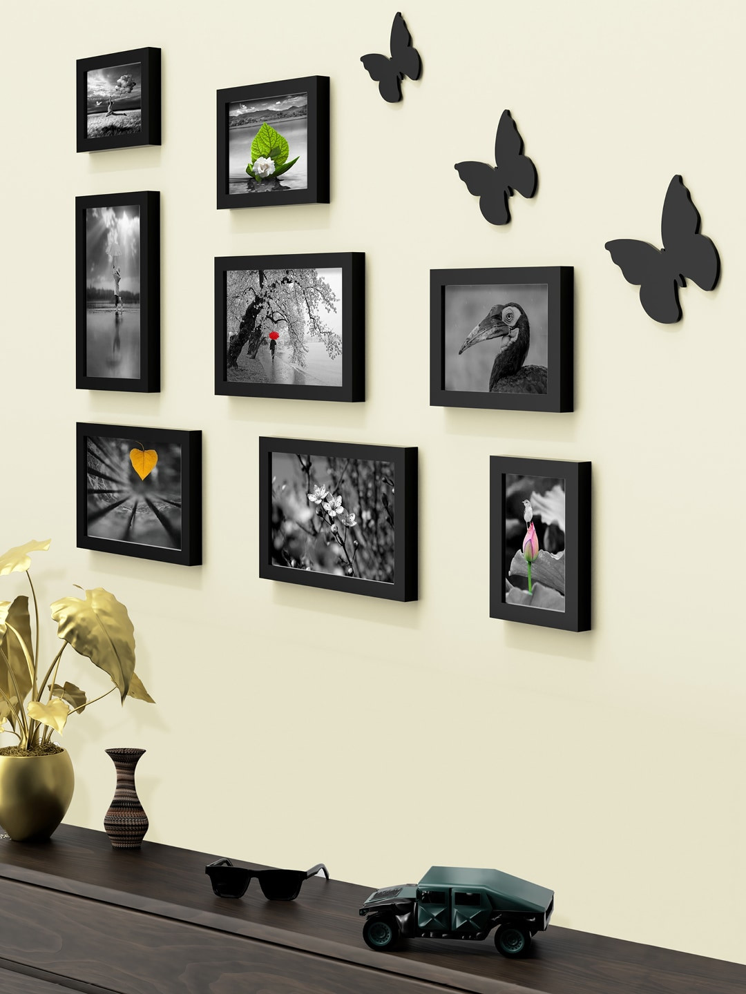 RANDOM Set Of 8 Black Solid Collage Photo Frames With Plaques