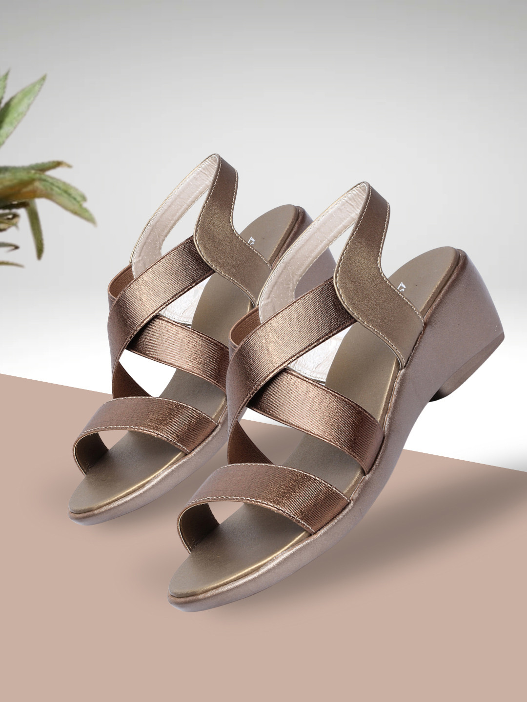 TRASE Women Copper-Toned Solid Wedges