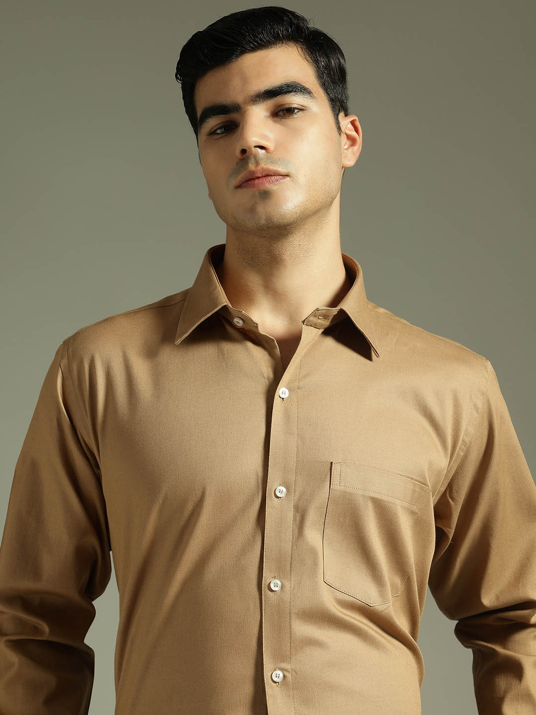 DENNISON Men Mustard Brown Smart Slim Fit Solid Twill Formal Shirt