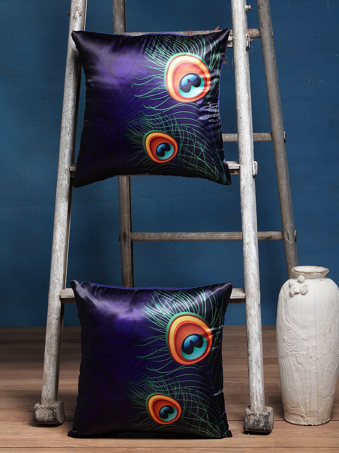 Alina decor Navy Blue & Green Set of 2 Quirky Square Cushion Covers