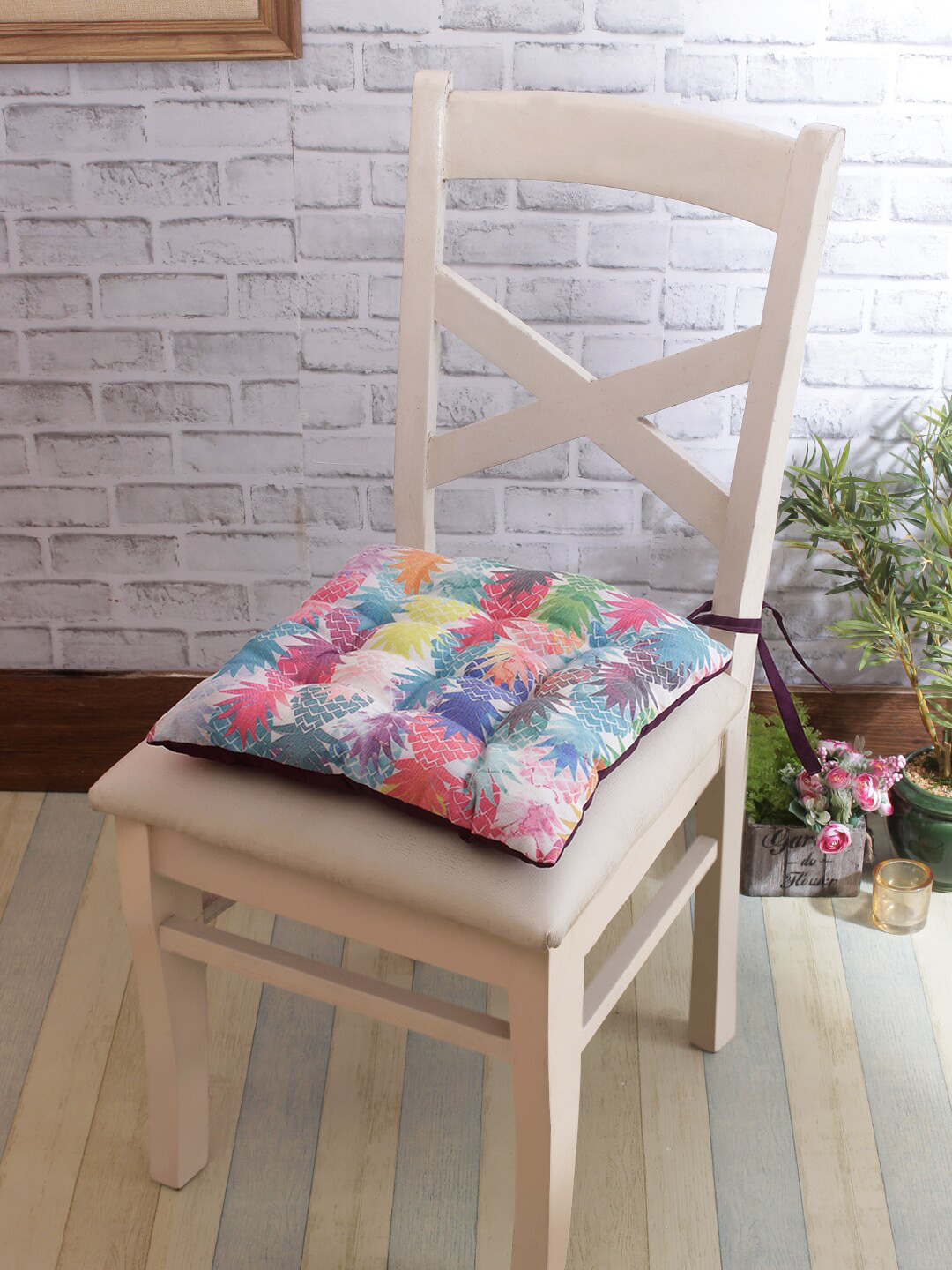 ROMEE Set of 2 Multicolored Printed Chair Pads with Loops