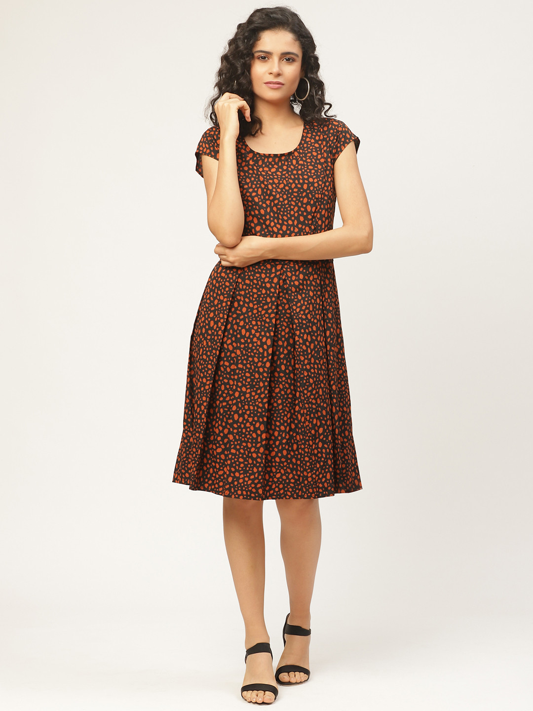 WISSTLER Women Black & Rust Orange Printed A-Line Dress