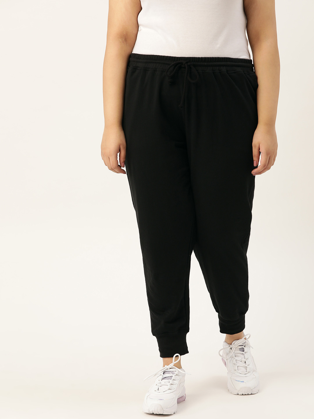 Rute Women Black Solid Plus Size Joggers