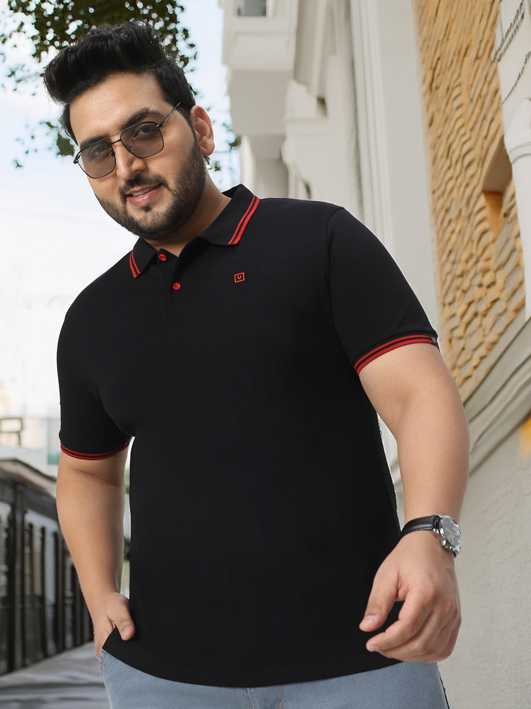 Urbano Plus Men Black Solid Polo Collar T-shirt