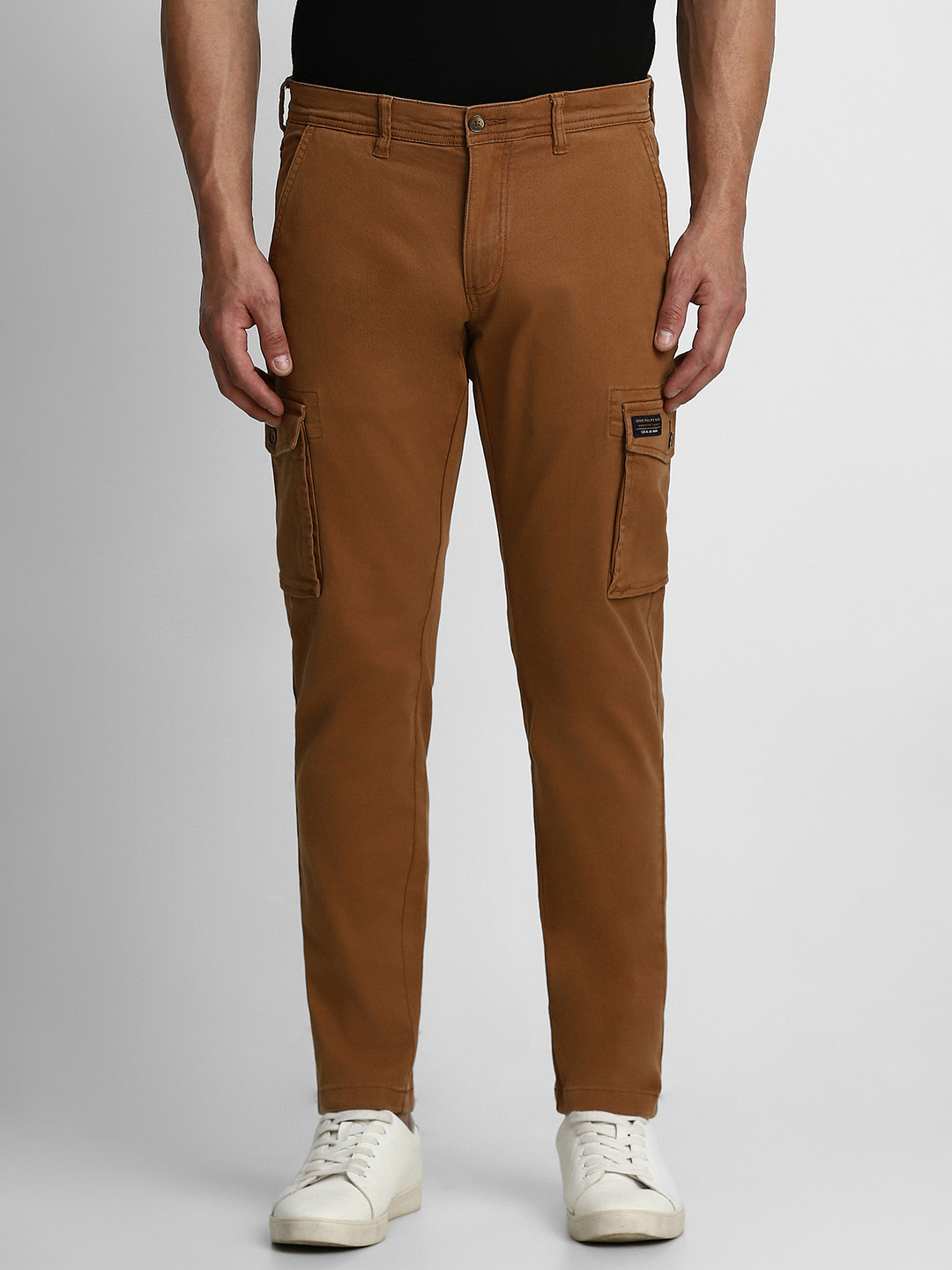 Louis Philippe Jeans Men Khaki Comfy Tapered Fit Low-Rise Cargo Trousers