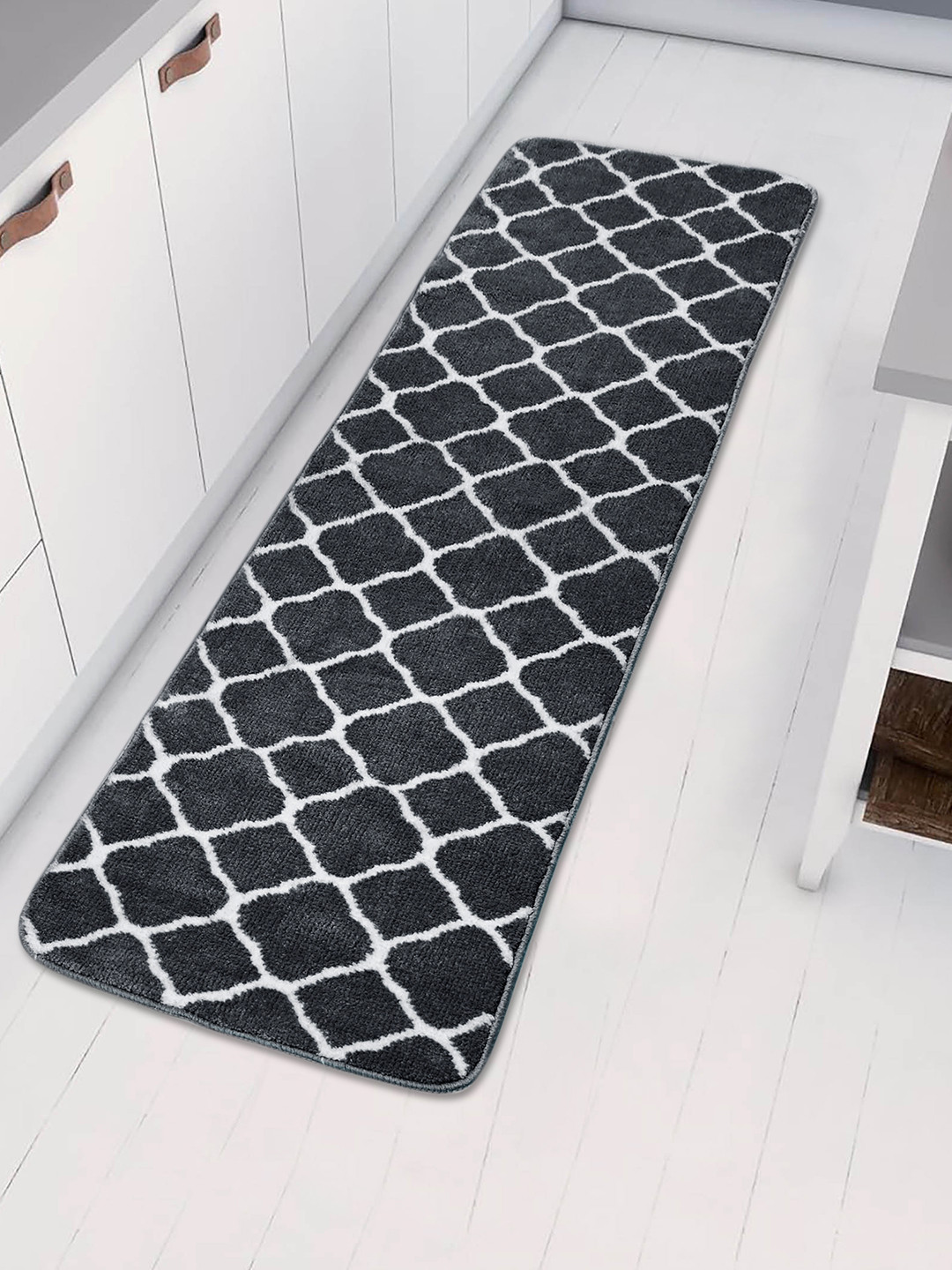 Saral Home Grey & White Trellis Design Anti-Skid Floor Runner
