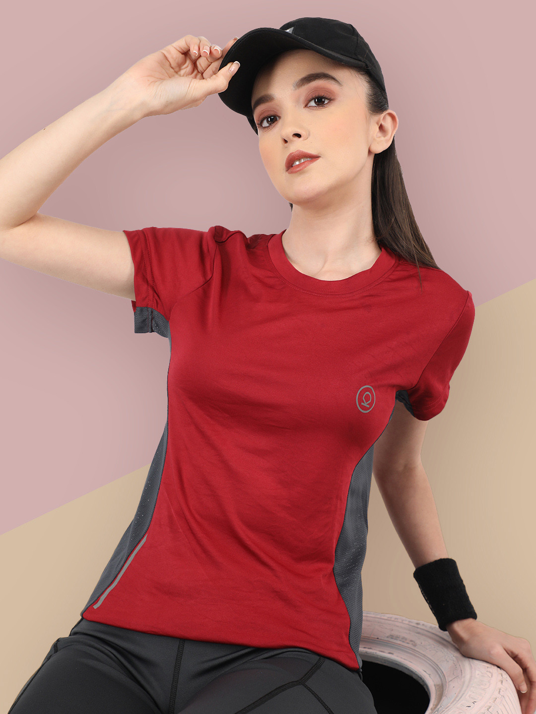 Chkokko Women Maroon Solid Round Neck Yoga T-shirt