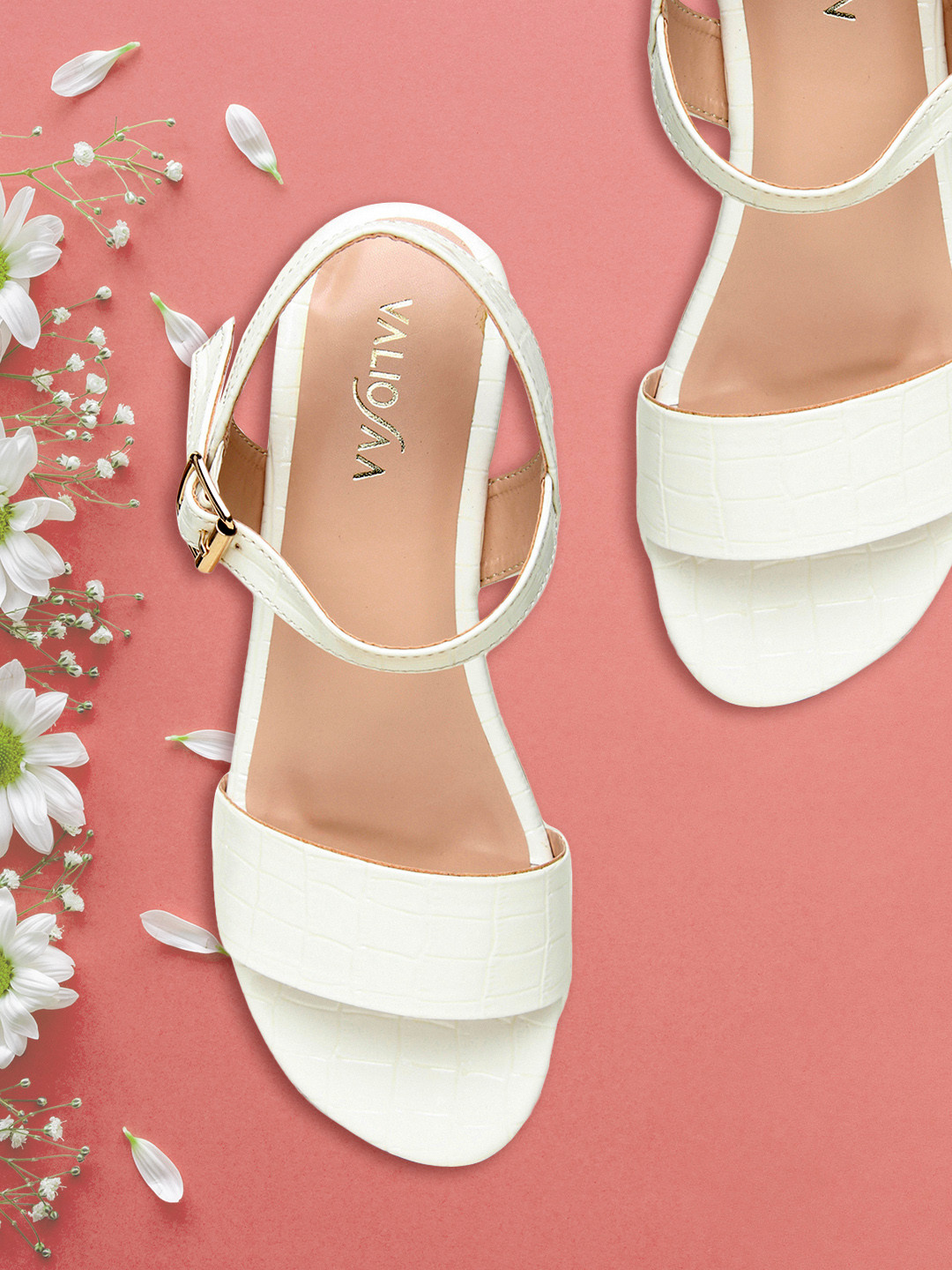 VALIOSAA Women White Solid Heels