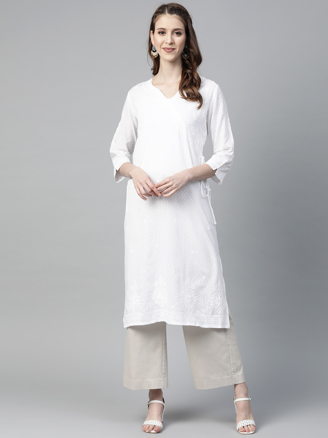 akheri Women White Zig-Zag Dobby Angarkha A-Line Kurta
