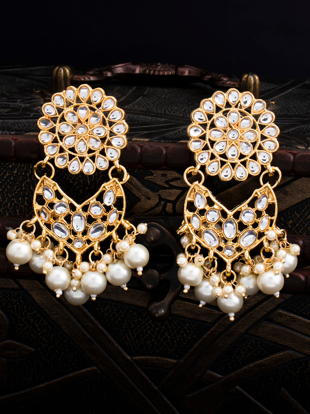 Sukkhi Gold-Plated Chandelier Kundan & Pears Geometric Chandbalis