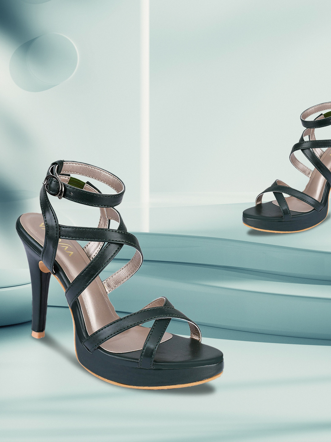 VALIOSAA Women Dark Green Solid Gladiators