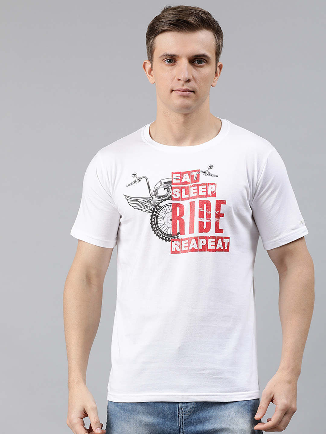 BRATMA Men White & Red Printed Round Neck T-shirt