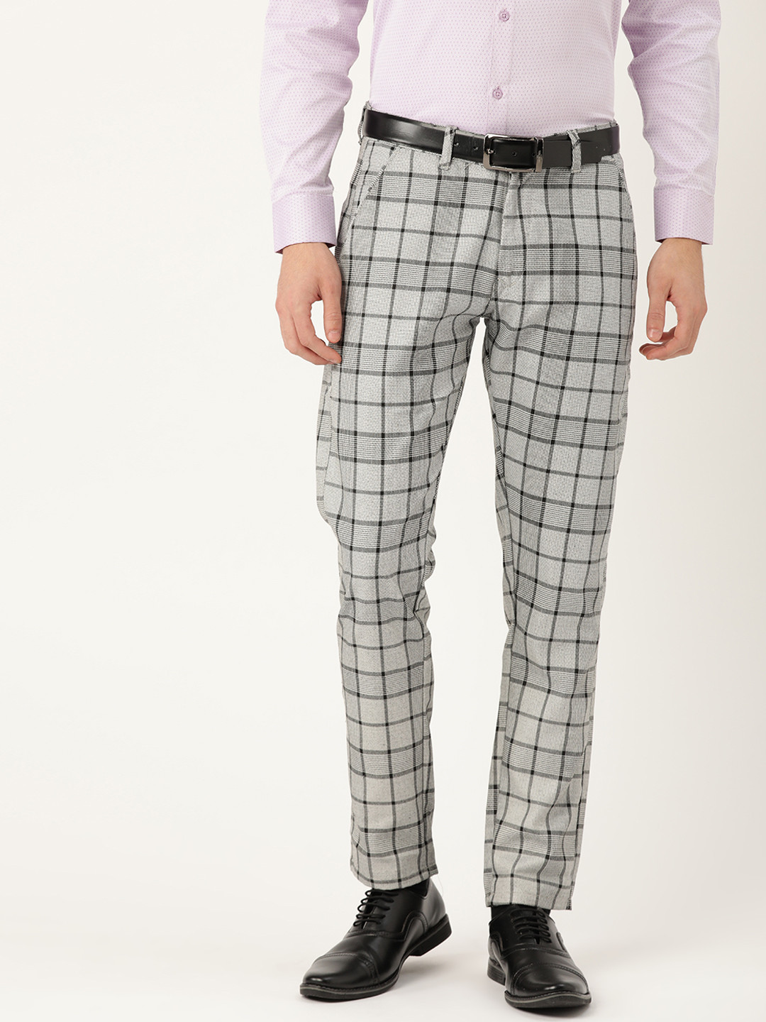 SOJANYA Men White & Black Smart Fit Checked Formal Trousers