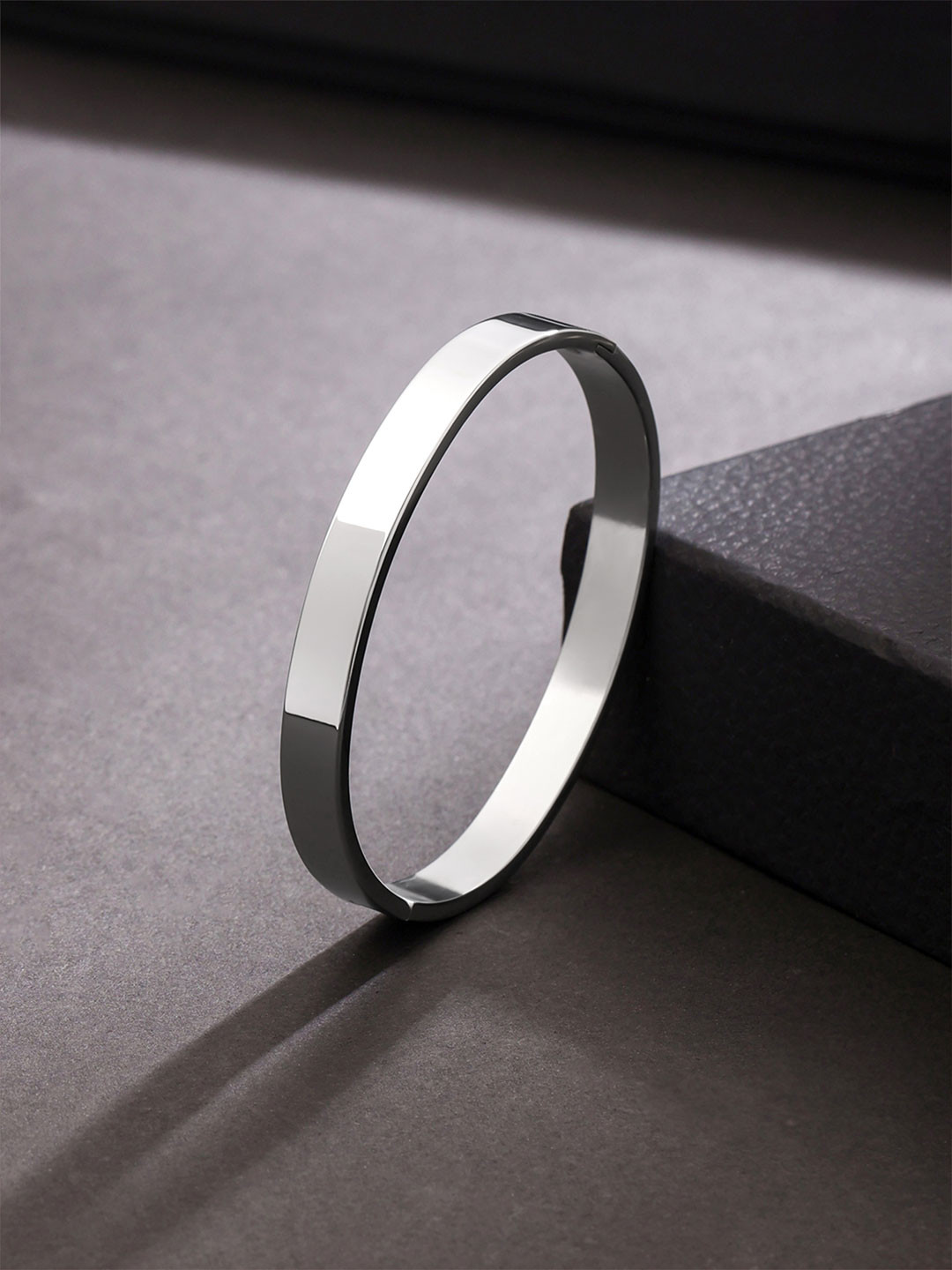 Yellow Chimes Men Rhodium-Plated Silver-Toned Stainless Steel Rhodium-Plated Kada Bracelet