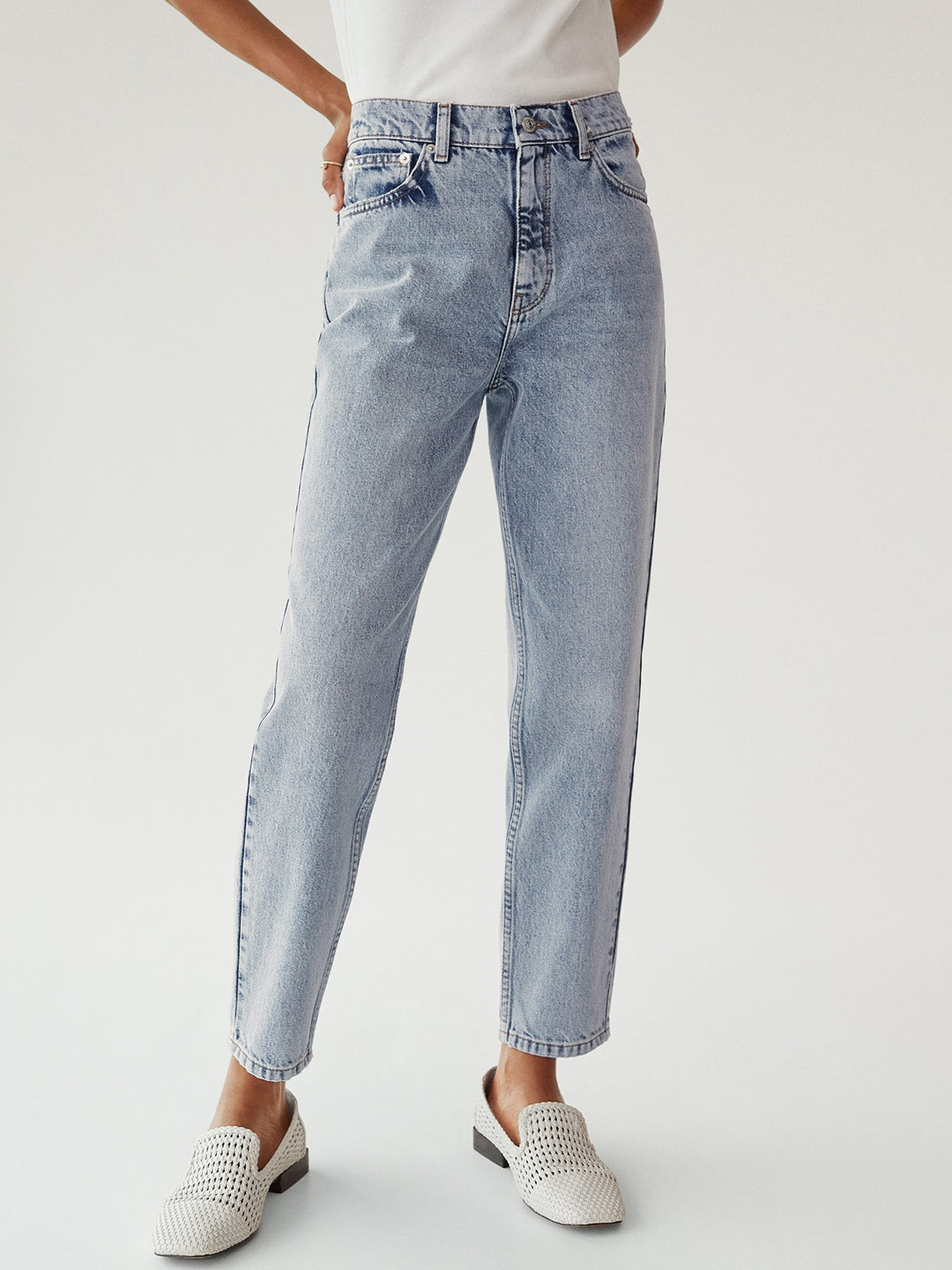 MANGO Women Blue Mom Fit High-Rise Clean Look Jeans