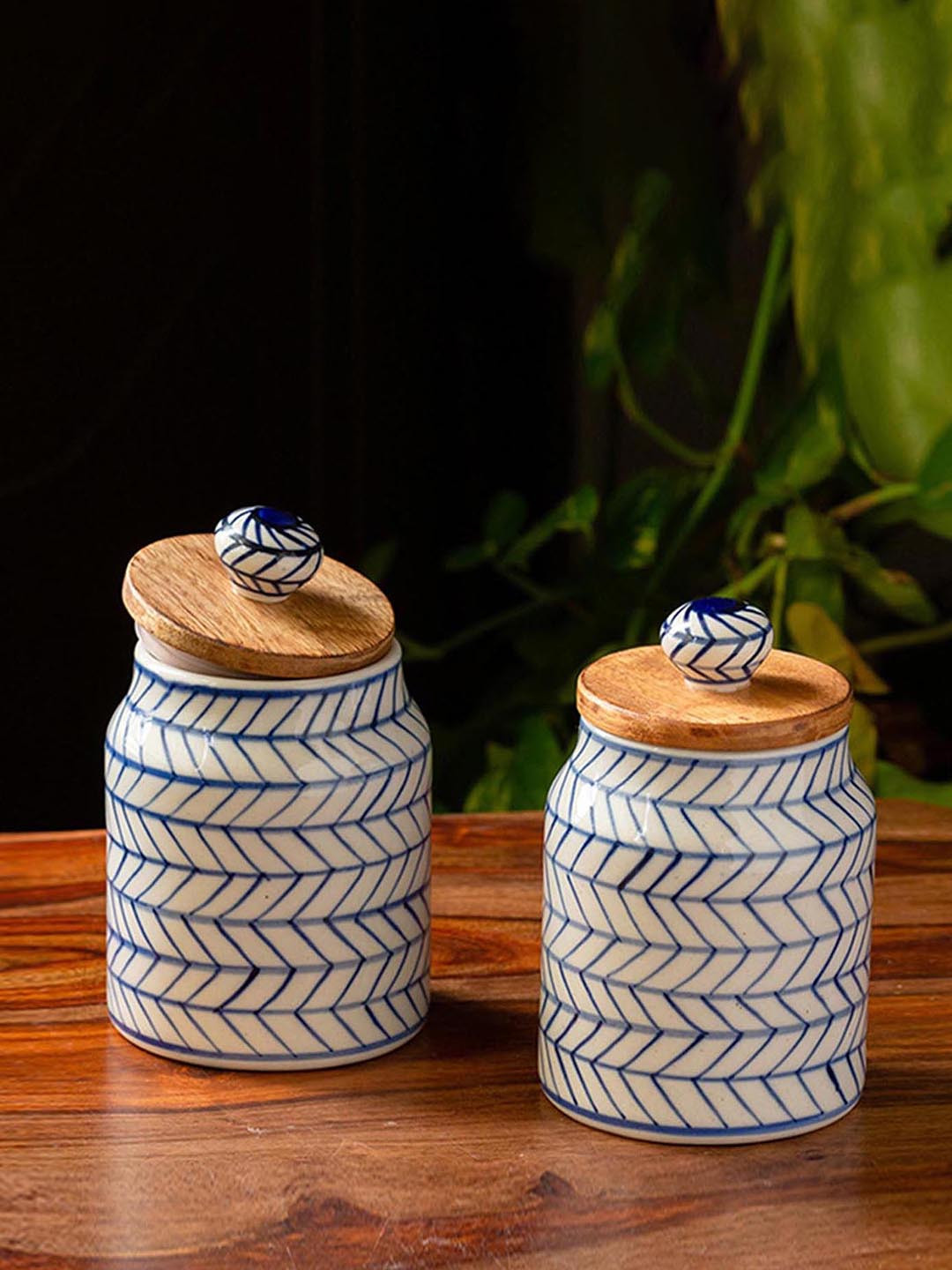 ExclusiveLane Set Of 2 Indigo Chevron Ceramic Storage Jars And Containers 470 ml