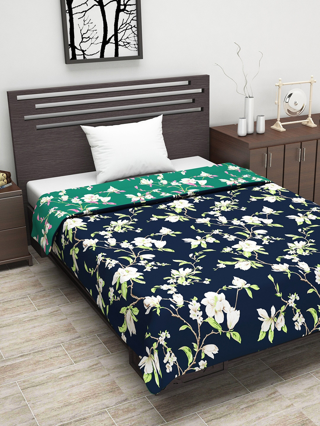 Divine Casa Green & Navy Blue Floral AC Room 110 GSM Single Bed Dohar