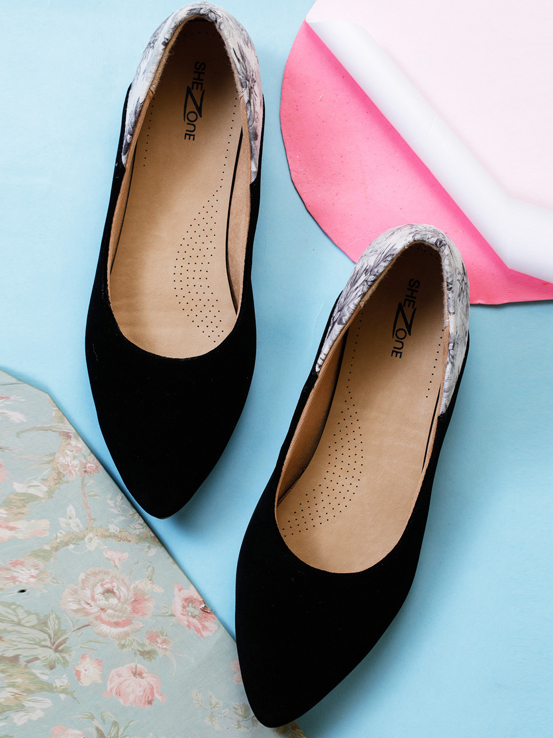 Shezone Women Black Printed Ballerinas