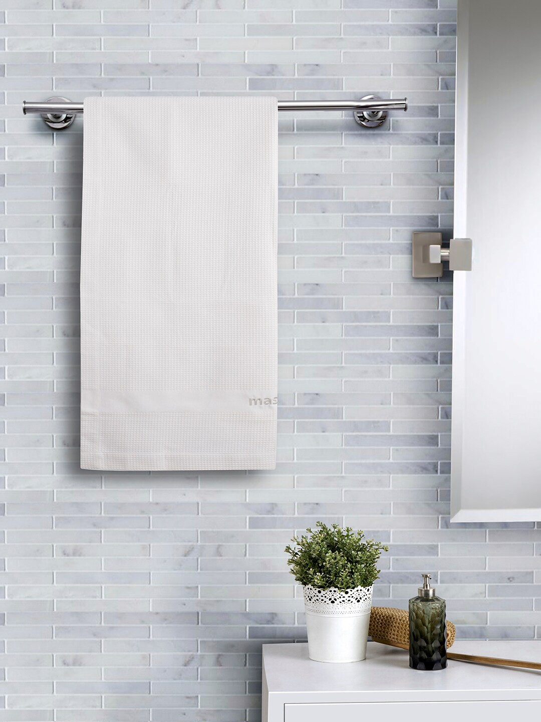 MASPAR Unisex White Solid 240 GSM Medium Bath Towel