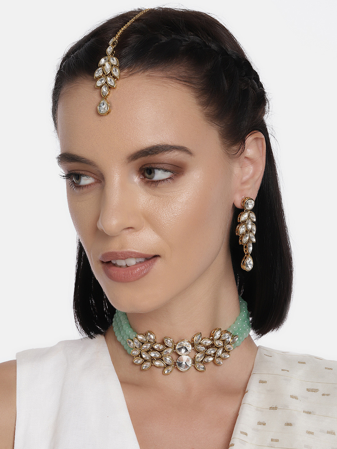 Peora Gold Plated Crystal Pearl Jewellery Set with Maang Tika