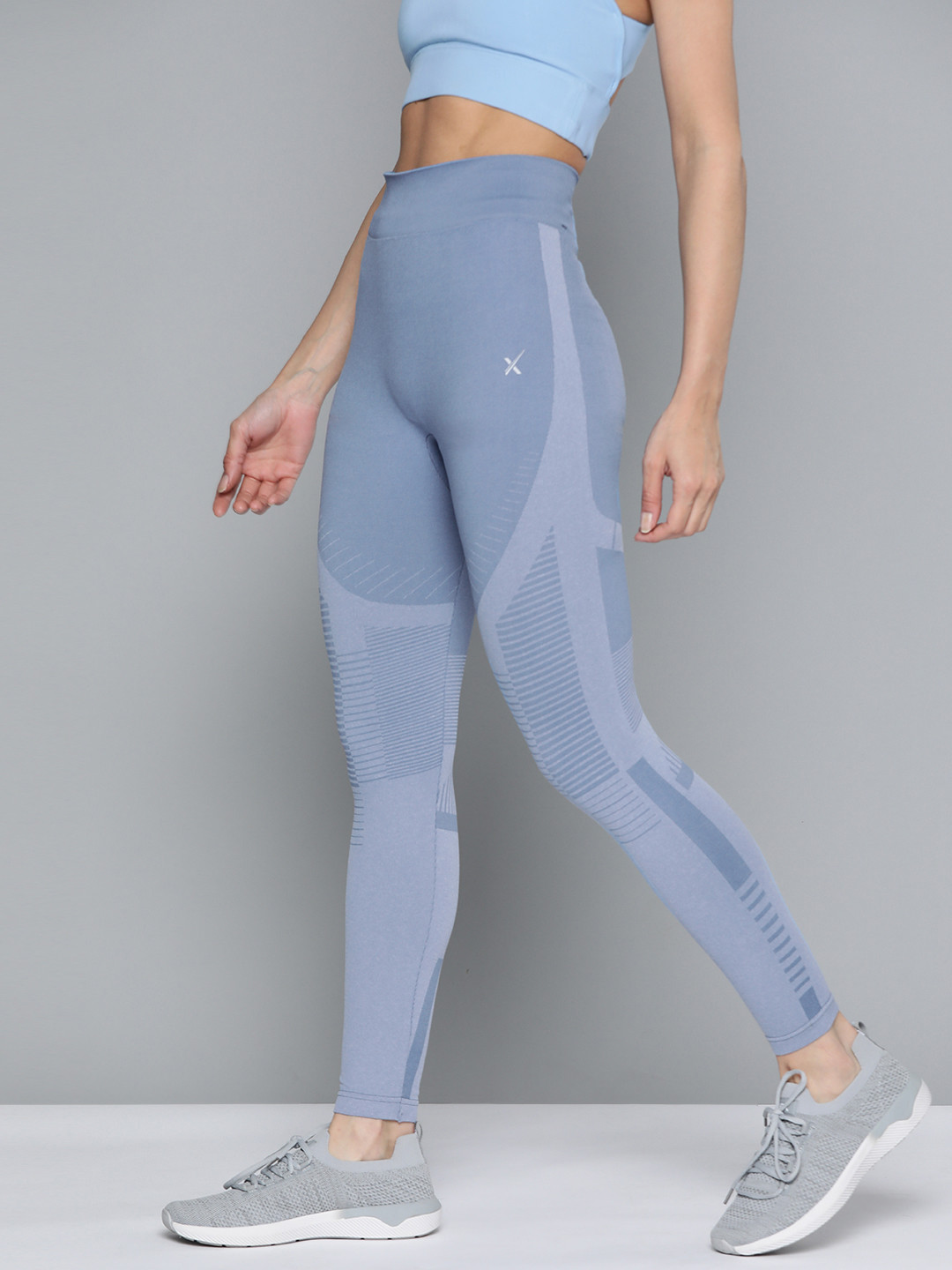 HRX by Hrithik Roshan Women Blue Skinny Fit Anti-Microbial Self Design Running Seamless Tights