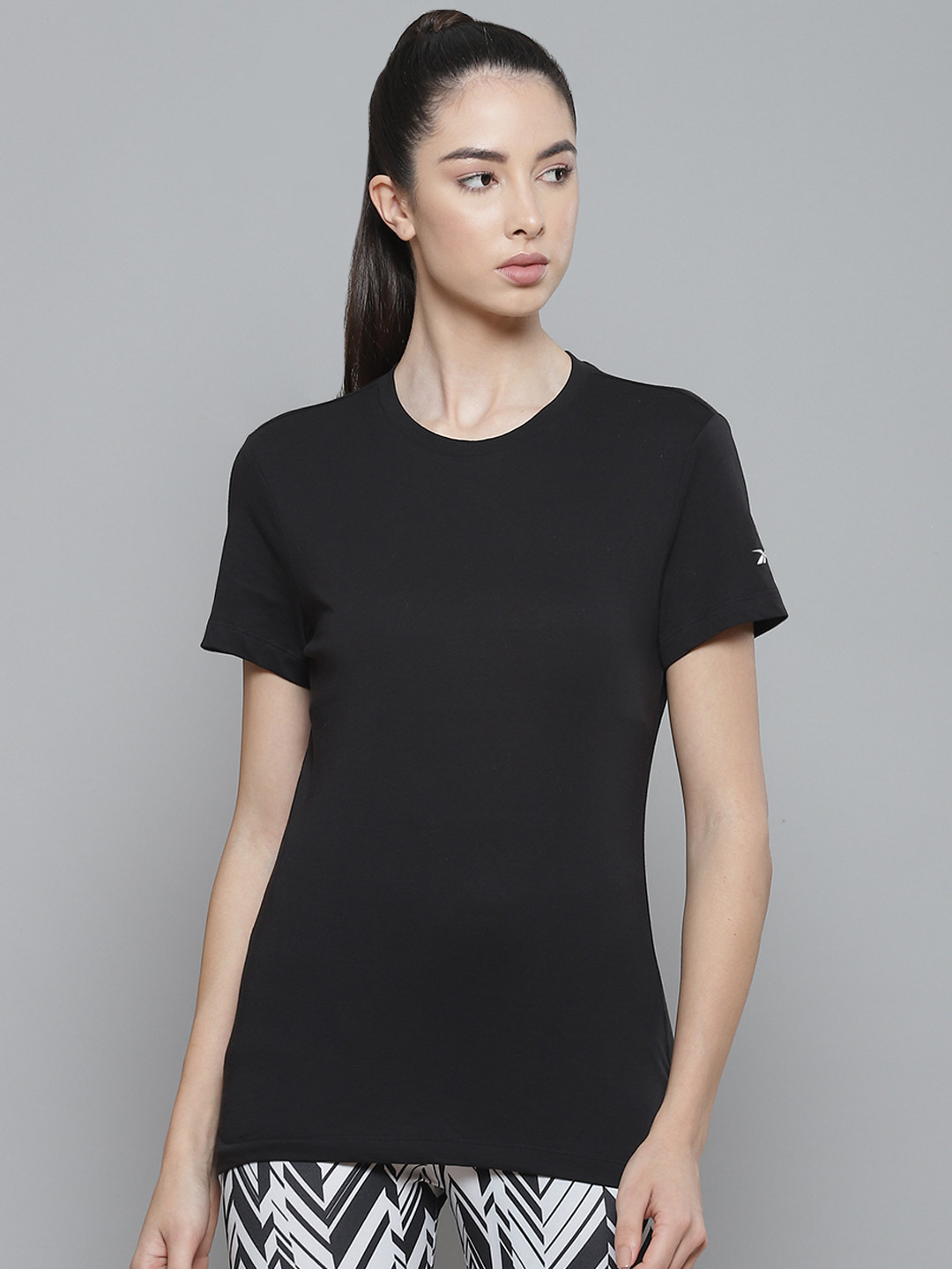 Reebok Women Black WOR COMM Pure Cotton Solid Training T-shirt