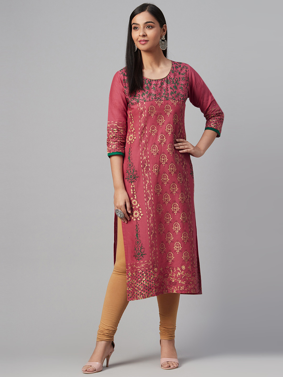 Akshatani Women Pink & Golden Ethnic Motifs Hand Block Print Straight Kurta