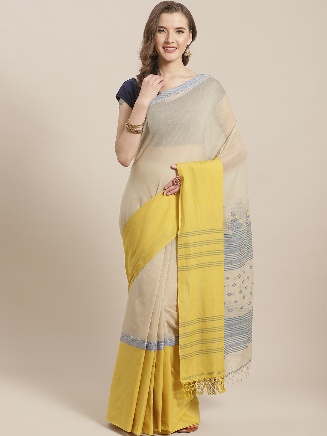 ADITRI Handloom Cream-Coloured & Yellow Pure Cotton Solid Saree