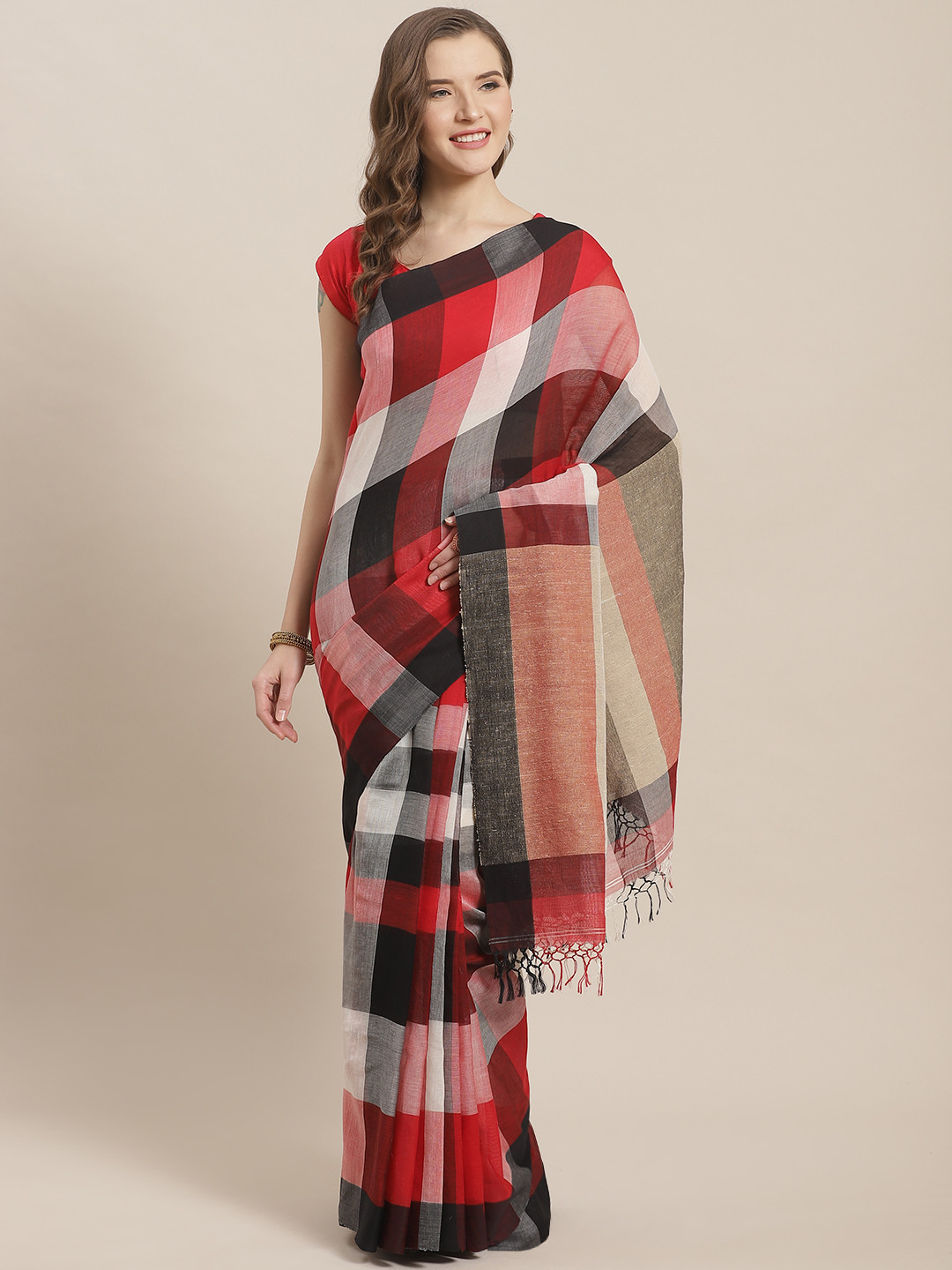 ADITRI Handloom White & Black Checked Saree