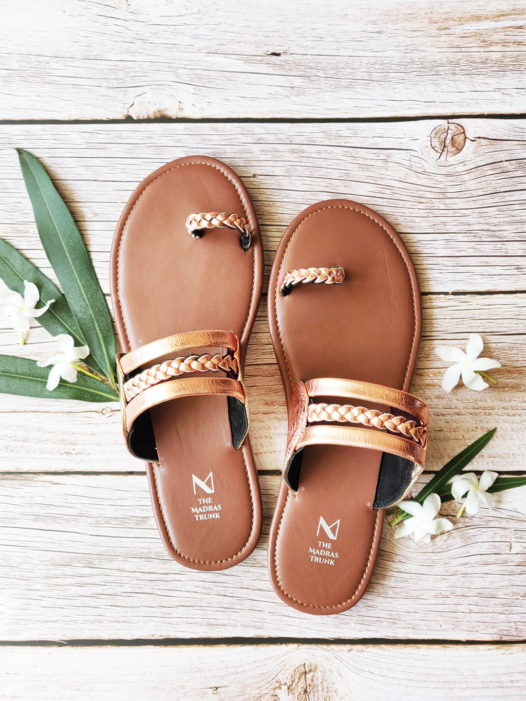 THE MADRAS TRUNK Women Rose Gold Embellished Leather One Toe Flats