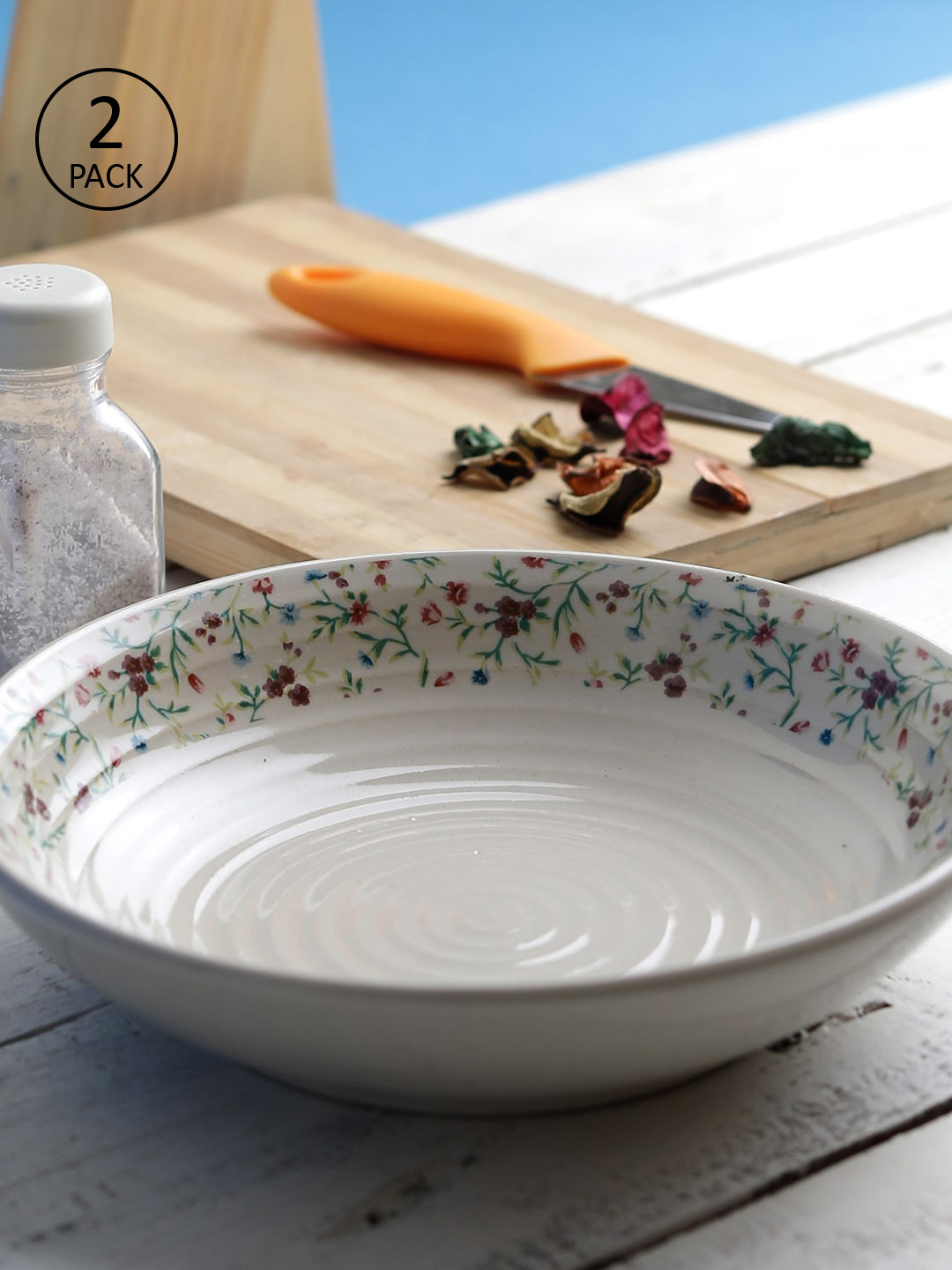 MIAH Decor Off-White Handcrafted Ceramic Nut Serving Tray