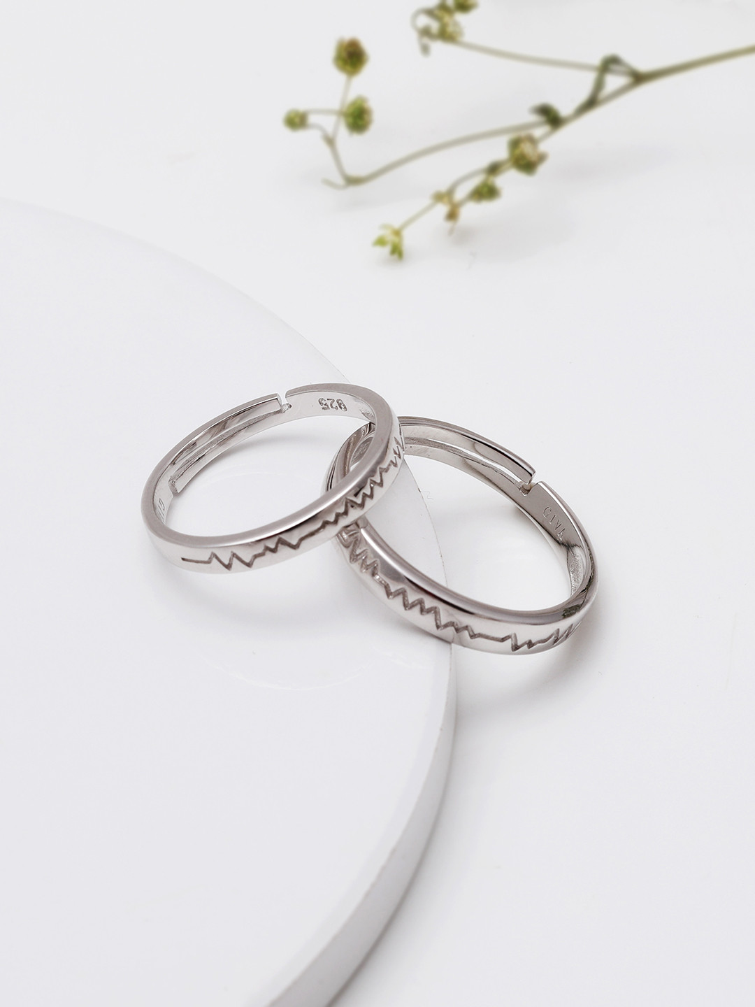 GIVA 925 Sterling Silver Rhodium Plated Heartbeat Couple Rings, Adjustable