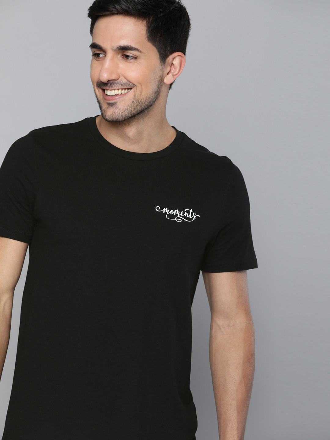 Mast & Harbour Men Black Solid Round Neck T-shirt With Printed Detailing